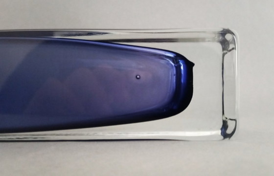 Image 1 of Kaj Franck modernistische geometrische Op-Art-Kobaltvase aus Nuutajärvi-Glas, 1964, Finnland