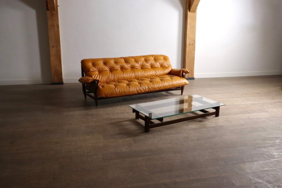Jean Gillon Rodeio bank voor Italma Wood Art, Brazilië, 1965 – 3-5 zitsbanken, Leather, Vintage (photo 16 of 17)