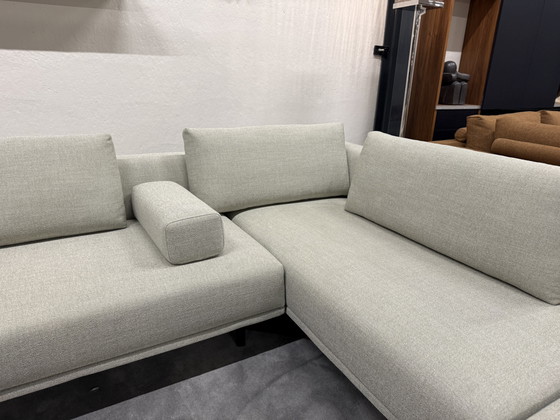 Image 1 of Sofá esquinero Eyye Dura Lounge con puf de tela Milton Spirit