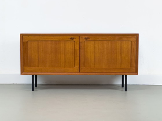 Image 1 of Deens teakhouten dressoir van H.W. Klein voor Bramin, 1960S