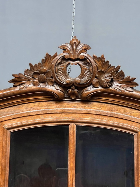 Buffet de style Louis XV, en chêne massif. – Vaisseliers (photo 6 of 8)