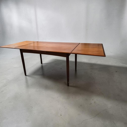 Mid-Century Teak Extendable Dining Table, Danish Design, 1960s – eettafels, Wood (photo 2 of 14)