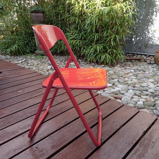 sedia pieghevole rossa vintage