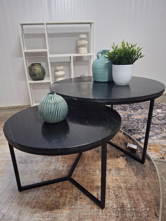 Image 1 of Ensemble de table basse chic avec plateau en marbre véritable et piètement en métal