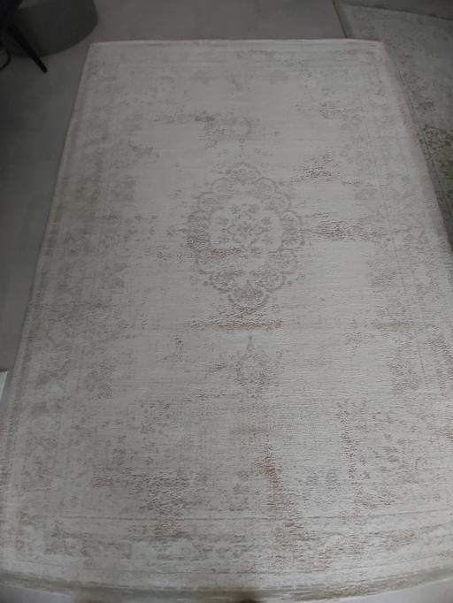 Louis de Poortere Beautiful Beige Carpet 140x200cm