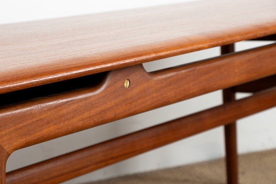 Image 1 of Grande tavolino danese in teak con 2 portadocumenti laterali 1960.