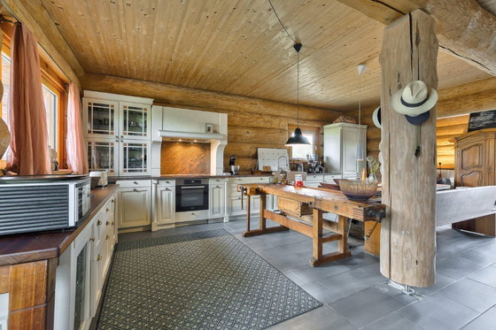 Image 1 of Antike Werkbank sehr gut erhalten