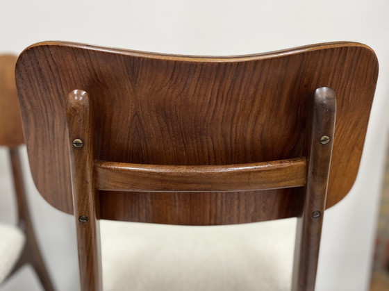 Image 1 of 4 chaises de salle à manger vintage en teck