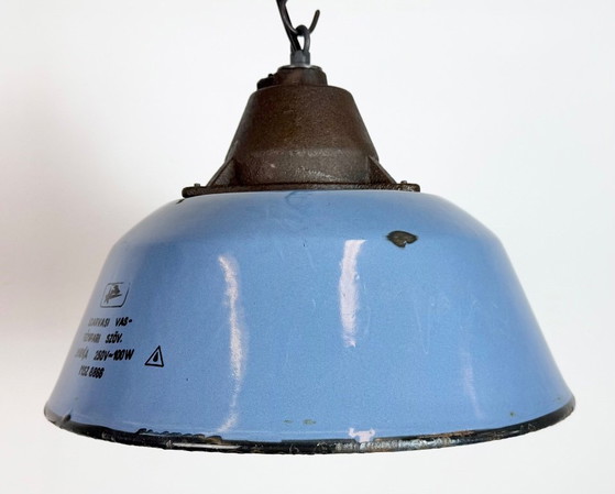 Image 1 of Industriële hanglamp van blauw emaille en gietijzer, jaren 60