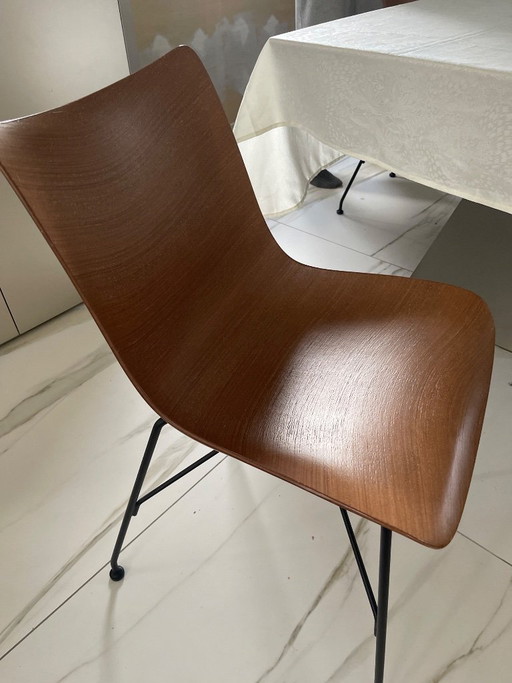 Ausziehbarer italienischer Designertisch + 8 Kartell-Stühle (Philippe Starck)