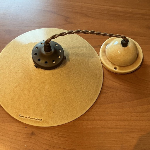 2 französische Vintage-Pendelleuchten aus Keramik