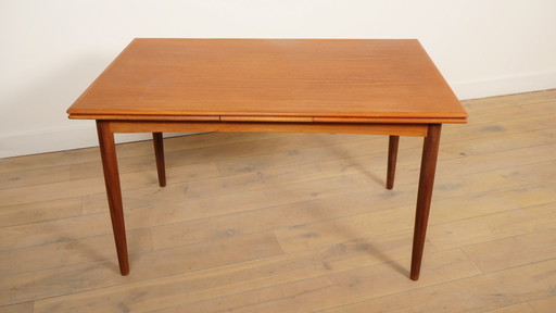 Vintage dining table | Extendable | Teak | 130 cm