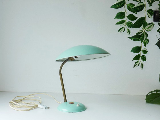 Image 1 of Lampe de table vintage, lampe de bureau, années 50, 60, 70, lampe cosaque en métal en forme d'OVNI, vert menthe