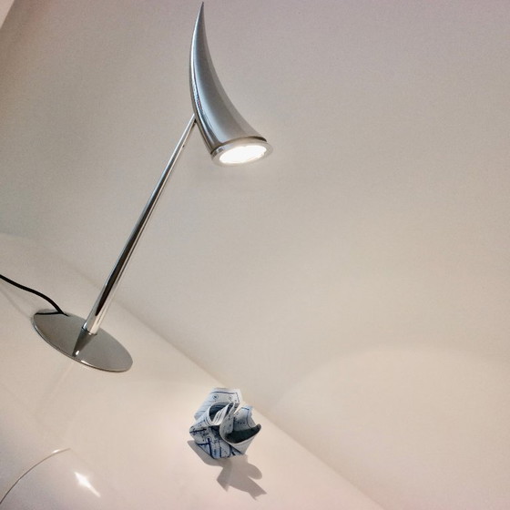 Image 1 of Philippe Starck, lampada 'ARA', metallo cromato lucido (FLOS, Italia).