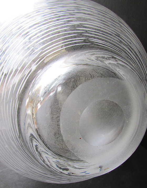 Image 1 of Handgeblazen en handgeëtste vaas van helder glas 