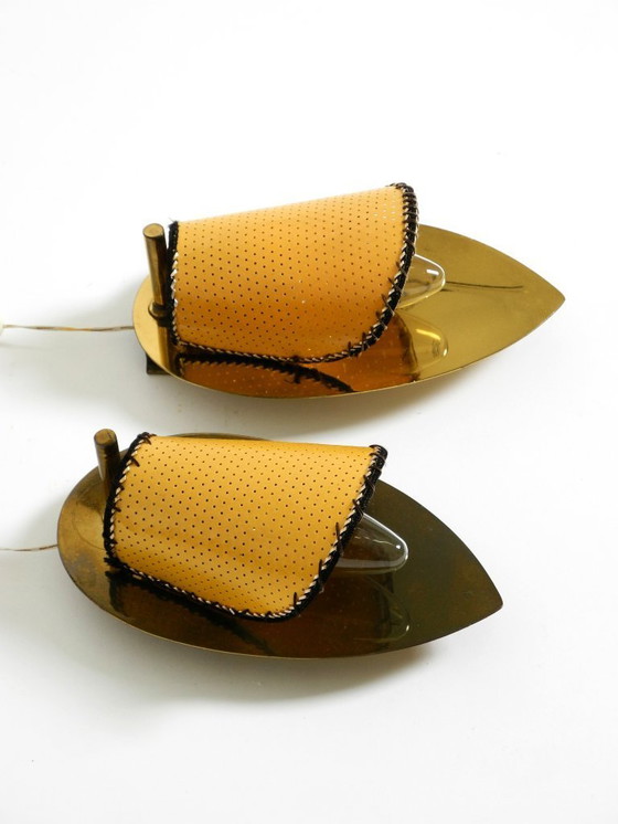 Image 1 of Deux ravissantes appliques murales originales en laiton de style Mid-Century Modern