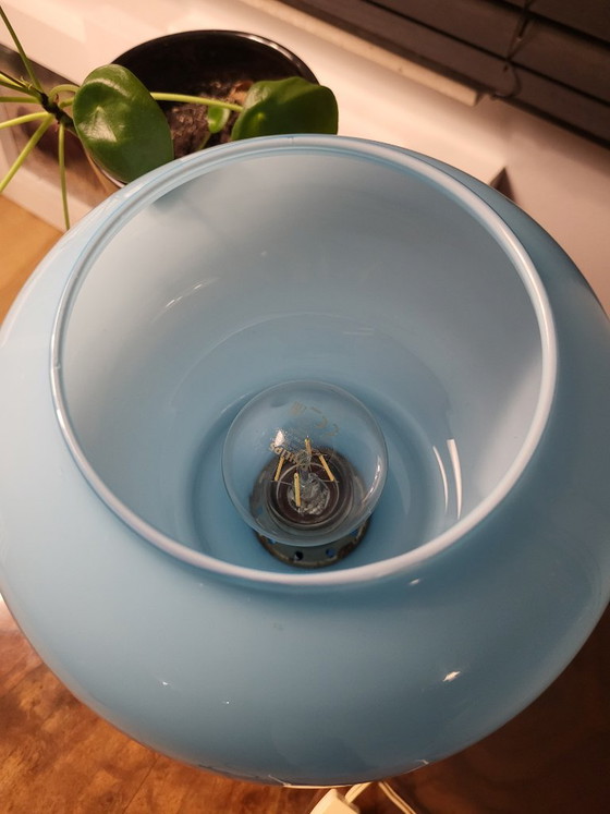 Lámpara de mesa de cristal con degradado azul, Lámparas de mesa, Vidrio, Vintage (foto 10 de 11)
