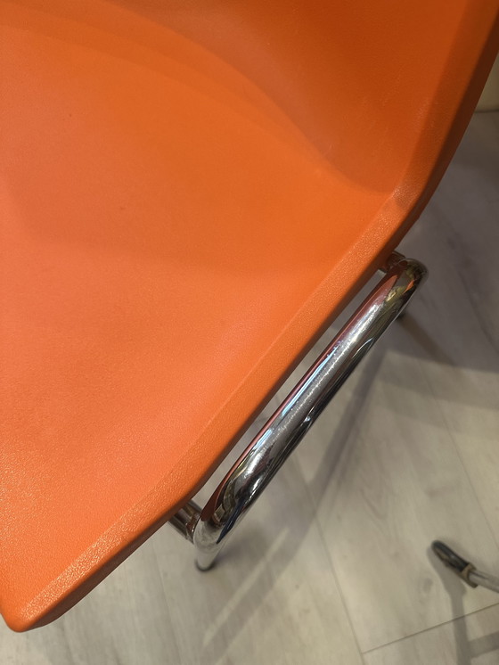 Image 1 of 6 Vintage stapelstoelen