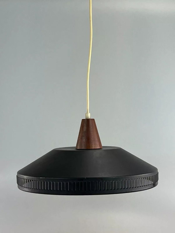 Image 1 of Lámpara de techo de los años 60 y 70, lámpara colgante de chapa metálica, diseño de la era espacial.