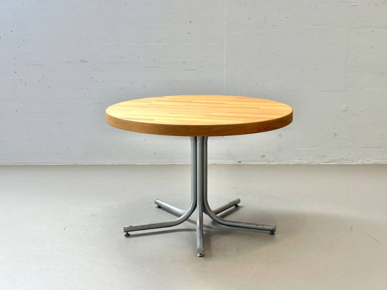 Image 1 of Table de salle à manger ronde en chêne et acier, années 1990