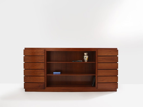 Image 1 of Grote Franse modernistische kast met twee deuren, massief mahoniehout, jaren 1940.