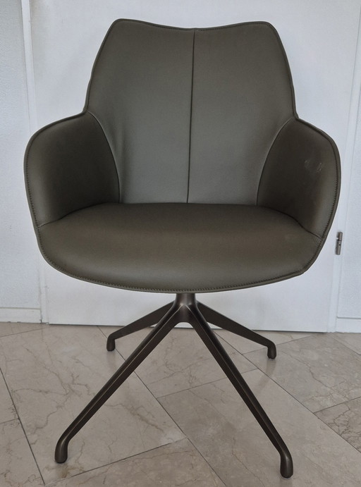 4 Leather Dining Tub Chairs Kiq 24 Bree'S New World