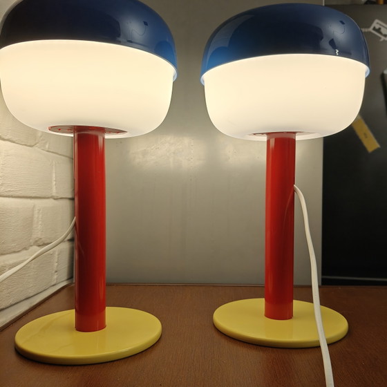 Image 1 of Einzigartiges Paar postmoderner IKEA-Tischlampen – Individuelle Farbkombination – Memphis-Stil