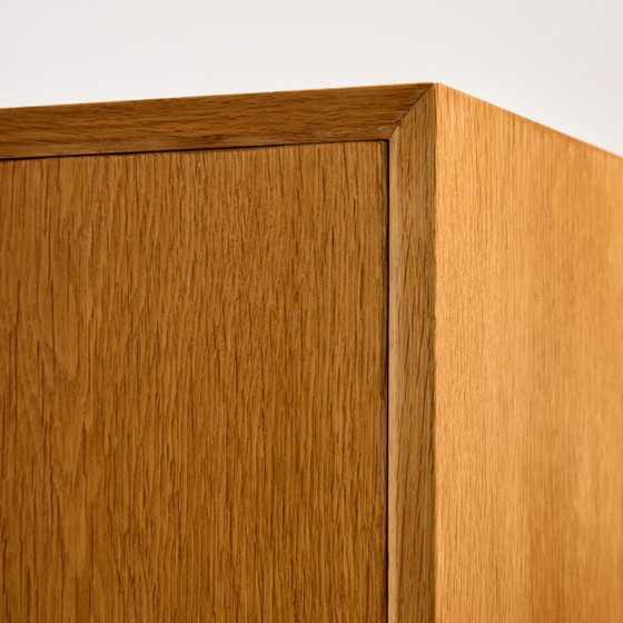 Image 1 of MK11146 Buffet en chêne Modèle 21 restauré par Gunni Omann pour Omann Jun Møbelfabrik