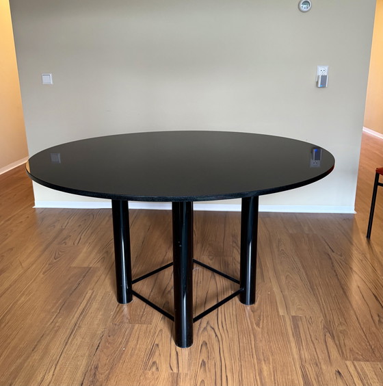 Image 1 of Table composite noire rétro moderne