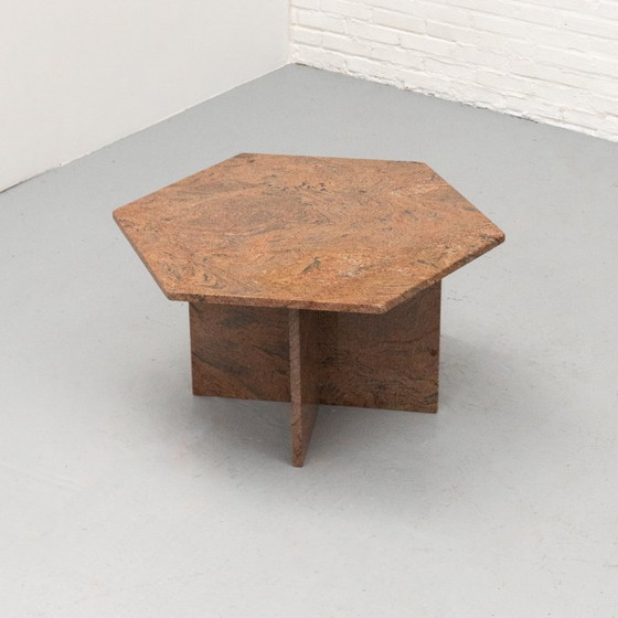 Couchtisch aus Granit aus den 70er Jahren – Couchtische, Stone (photo 3 of 13)