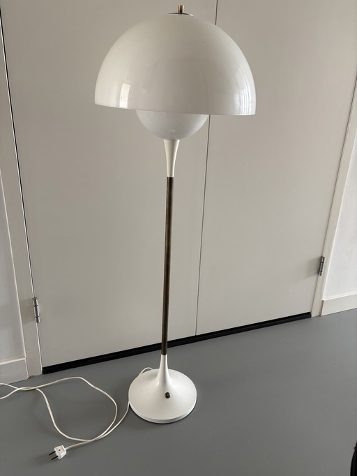 Lampada da terra danese degli anni '70 di Bent Karlby