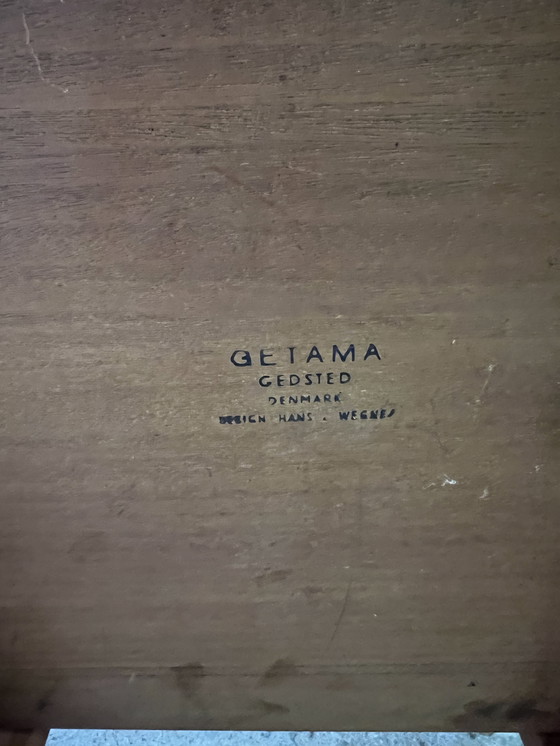 Image 1 of Poltrona e pouf GE-375 di Hans J. Wegner per Getama in teak