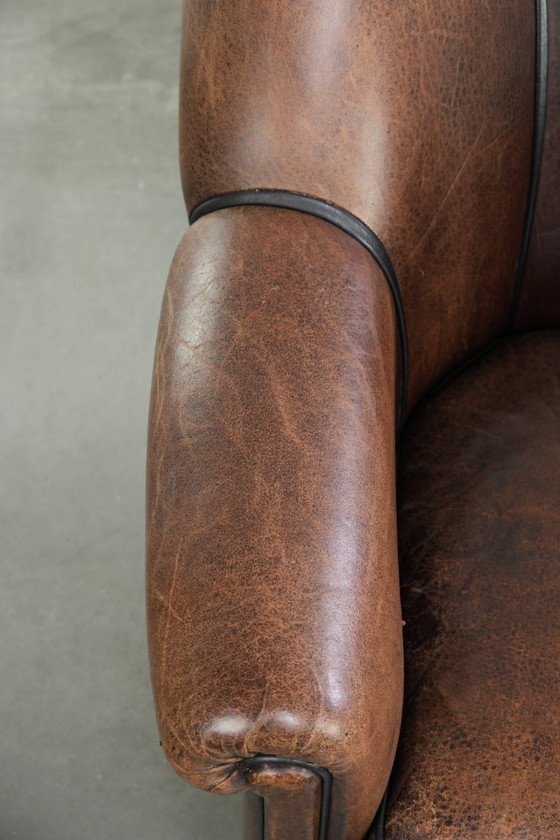 Characterful and comfortable vintage sheepskin armchair with a unique design and a timeless look – Leather (photo 7 of 15)