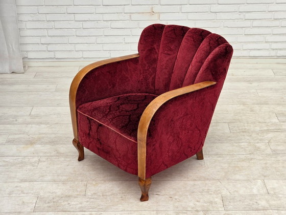 Image 1 of Anni '60, poltrona danese in velluto rosso ciliegia.