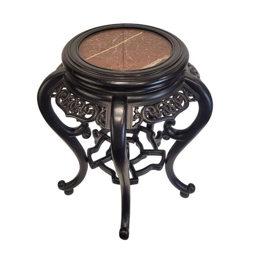 Petit guéridon/table d'appoint, en bois ébénisé et sculpté et en marbre, dynastie Qing, vers 1900 – Chine