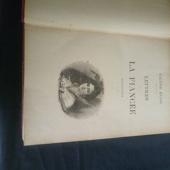 Image 1 of Beautiful, complete collection: Oeuvres Illustrées de Victor Hugo (ca. 1900)