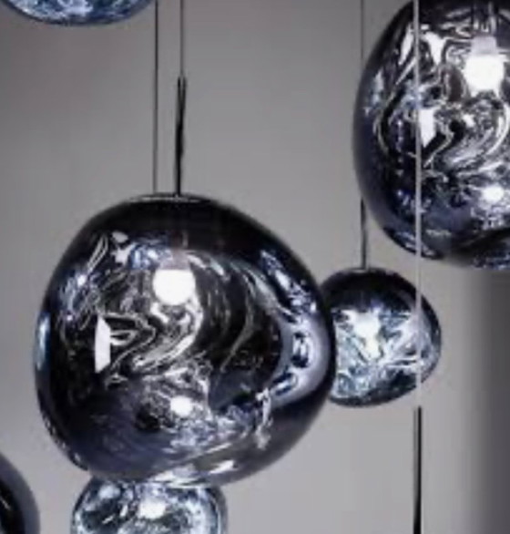 Suspension Melt de Tom Dixon, 4 x Ø 28 cm et 3 x Ø 50 cm, coloris fumé et bronze, douille – Plastic (photo 7 of 9)