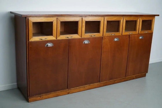 Image 1 of Vintage Nederlandse beuken- en eikenhouten fourniturenkast / graankast, jaren 1950