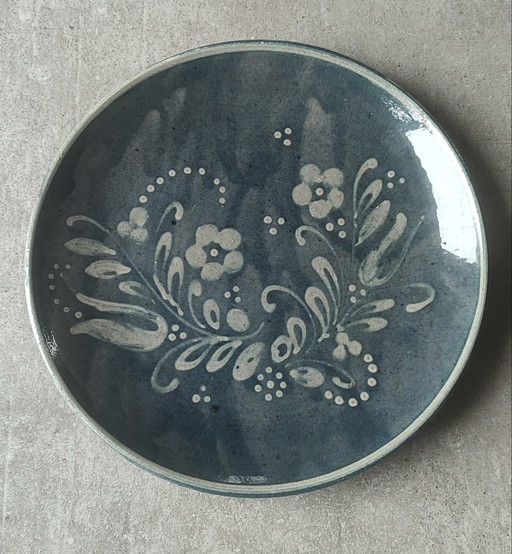 Grande piatto in gres alsaziano di Vincent Pirard, Soufflenheim