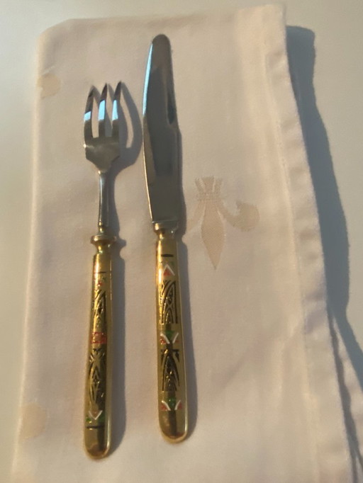 Cubiertos de postre de seis piezas color dorado