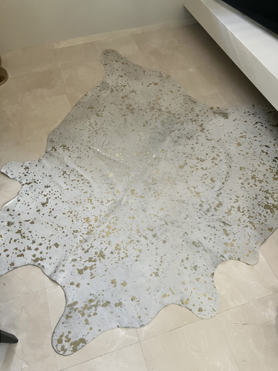 Image 1 of Koeienhuid vloerkleed goud/beige