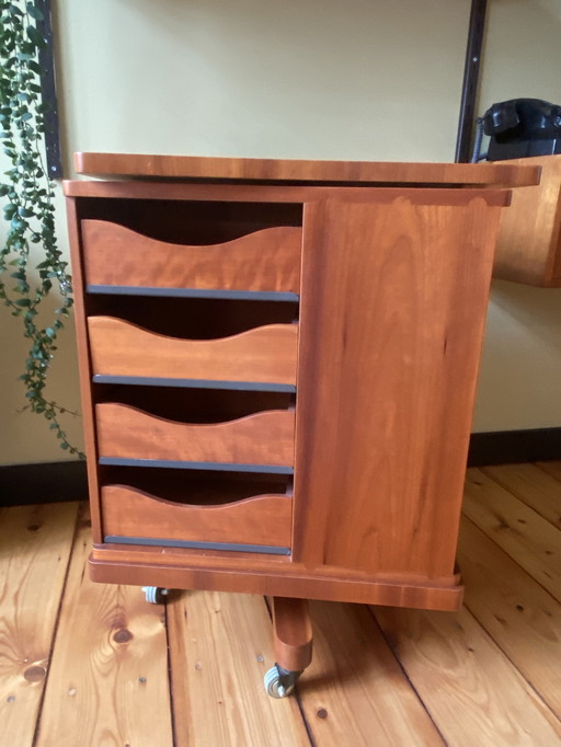 Giorgetti boekenmolen bijzettafel 