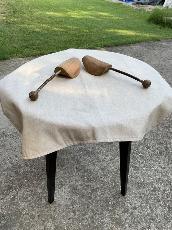 Wooden Shoe Trees 1920s, Set of 2 – Bedroom accessories, Metal (photo 4 of 5)