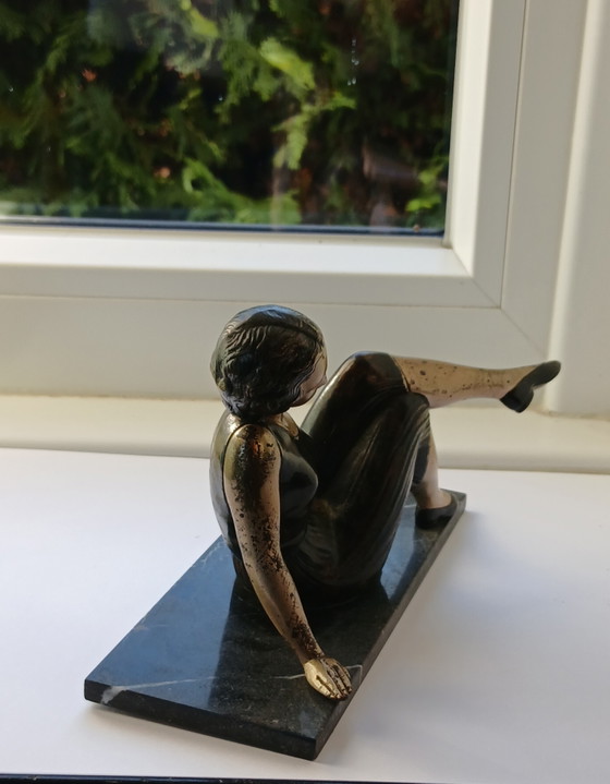 Statuetta Art Déco "Elegante donna languida" in lega di zinco - anni '30 – Oggetti decorativi, Other (photo 5 of 8)