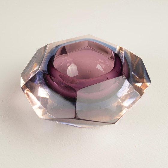 Sculpturale asbak toegeschreven aan Flavio Poli voor Seguso Vetri d’Arte 1970 – Tafelaccessoires (photo 24 of 25)