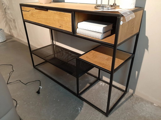 Henders & Hazel City side table