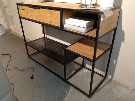 Image 1 of Henders & Hazel City side table