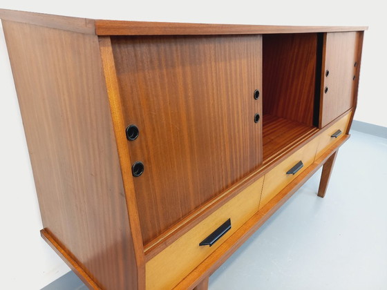 Image 1 of Credenza vintage in legno stile teak degli anni '60