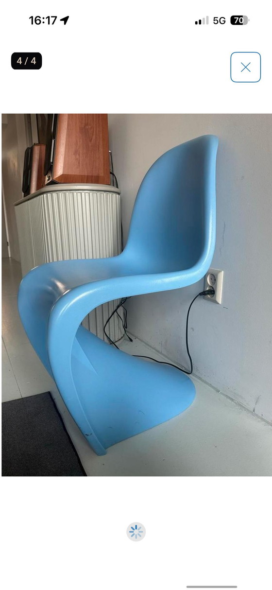 Image 1 of Chaise bleu glacier Panton