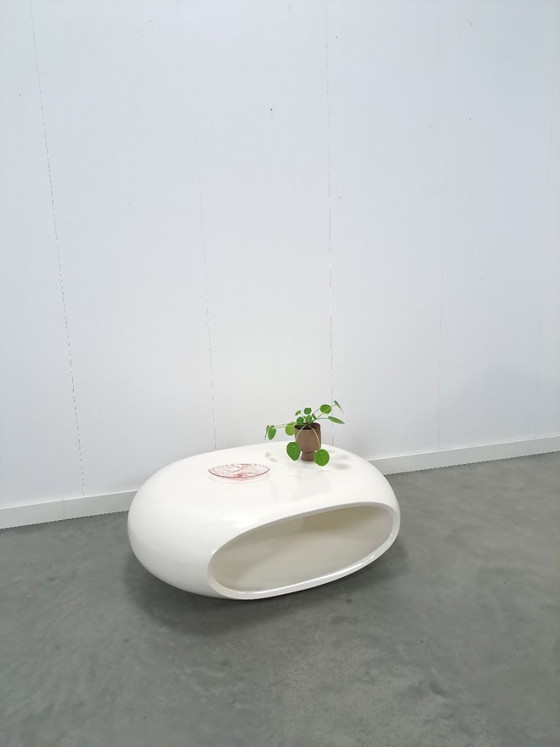 Image 1 of White Space Age oval round table with open compartment